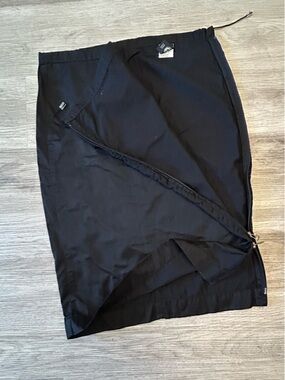 Diesel Parachutech Black Midi Skirt. Made in Italy.